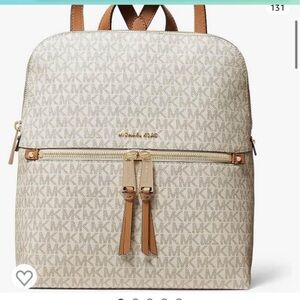 Micheal Kors medium size backpack (vanilla)